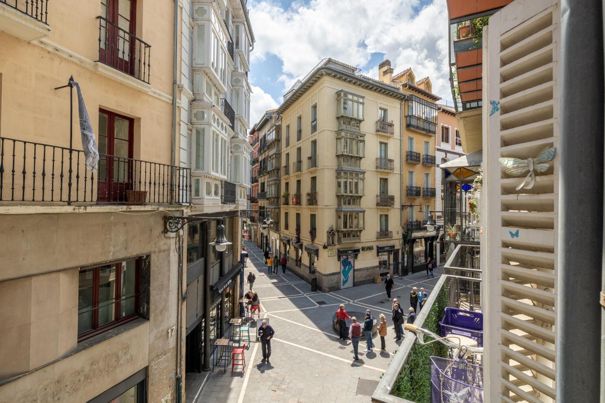 Tuapartamento Centro Pamplona - Zapateria 30 Buitenkant foto