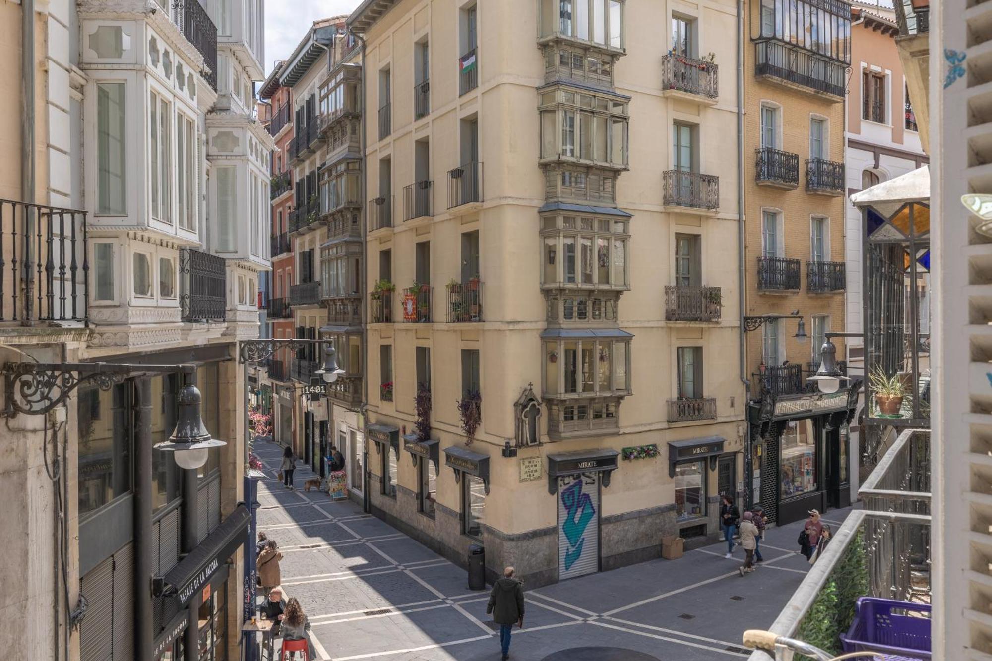 Tuapartamento Centro Pamplona - Zapateria 30 Buitenkant foto